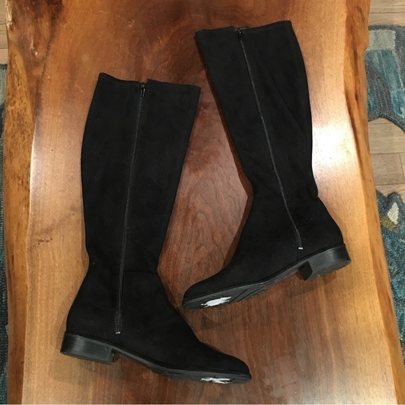 NEW MARC FISHER Knee High Boots Black Faux Suede Size 9 - Picture 2 of 4